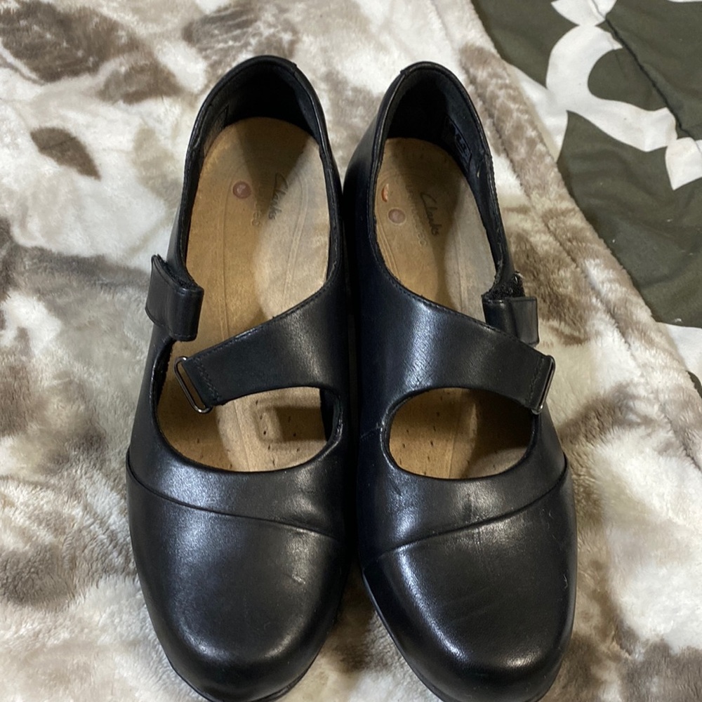 Brand name, Clark size 7 women office shoes